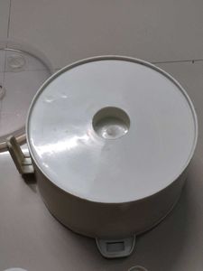 Roti Dough Maker With Measuring Cups