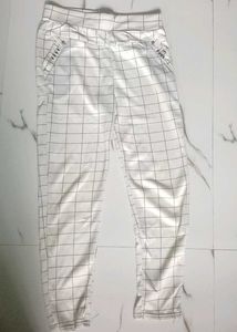 Grid Print Joggers