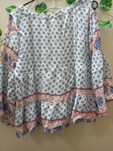 S size shoulder cut top umbrella sleeved women top