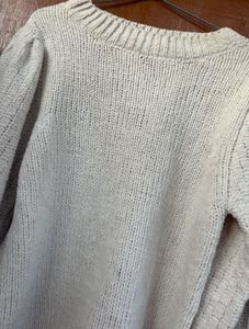 Cozy white Knit Sweater