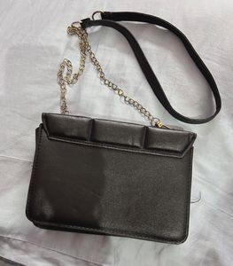 Sling bag