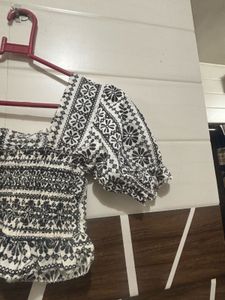 Floral Puff Sleeve Crop Top -