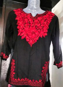 Women Trendy Stylish Lucknow Chikankari Short Kurt