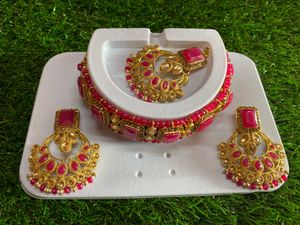 Gold And Rani Pink Necklace Set