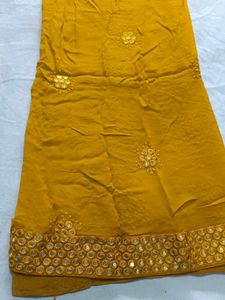Punjabi Suit With Green Bottom Work