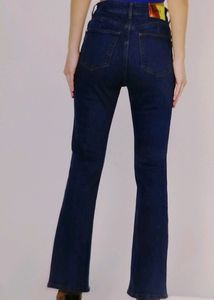 Women Blue Flared High Rise Clean Look Jeans