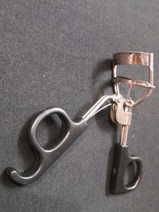 Eyelash Curler