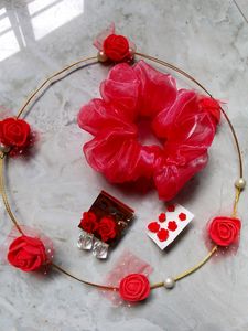 Cutesyy Red Hamper