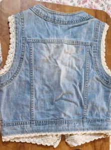 Y2k Vest With Lace