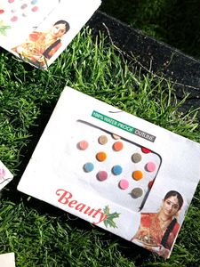 Aishwarya Beauty Bindis