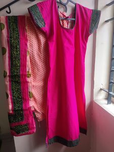Pink Colour Kurthi Set