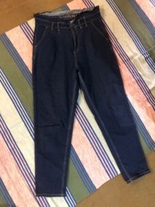 Solid Carrot Fit High Rise Jeans