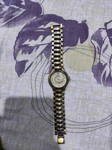 Stylish Two-Tone Vintage Watch