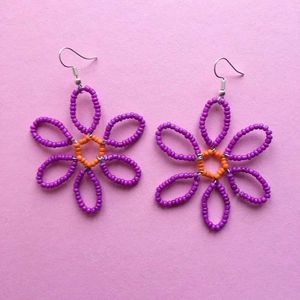 Daisy Flower Earrings 🌸