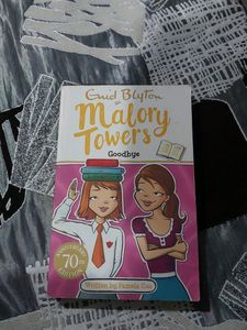 Malory Towers Book 12(Secrets)