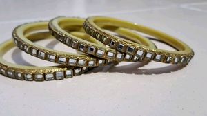 Pretty Bangles That Goes With Many Dresses😍