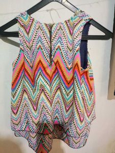 Multicolored Beautiful Top🦋