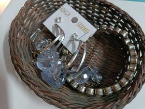 Jewellery hamper