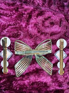 Clips