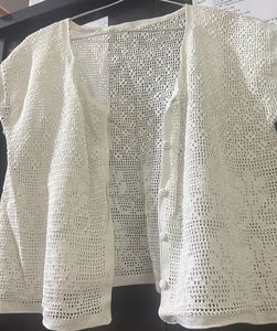 Thread White Shrug