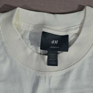 H&amp;M T-shirt