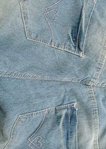 Adjustable Capri Jeans With Pink Details