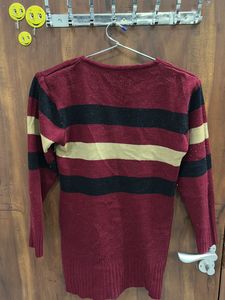 women woolen top