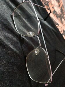 The Transparent Goggles
