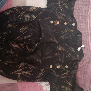 lonkey black crop  top with golden print
