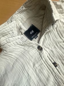 H&amp;M Crinkle Button-Up Shirt