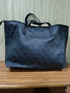 Guess Tote Bag &amp; Pouch Set