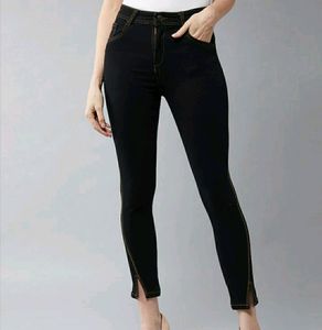 Black Skinny Jeans