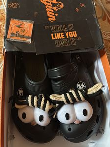 Trendy - Penguin Googly Eye Clogs