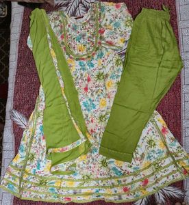 festive And Wedding Floral Ararkali Kurta set