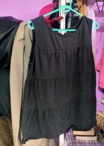 Chic Black Sleeveless Midi Dress