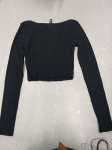 H&amp;M By DIVIDED Black Long Sleeve Top