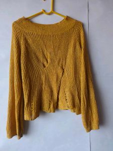 Gorgeous mustard glittery cutout sweater ✨