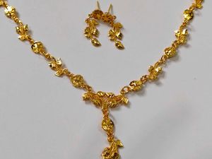 Golden Necklace Set