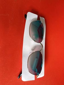 Sunglass