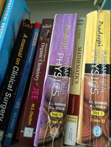 Books On Science Subject And Medical