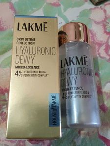 Lakme Hyaluronic Dewy Micro-Essence