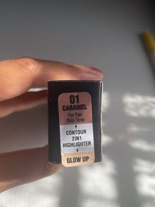 Insight Duo 2 In 1 Stick Highlighter And Contour