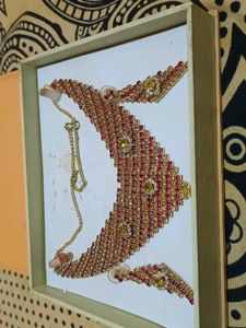 Necklace &amp; Earrings (Set)