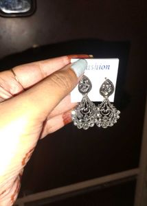 Vintage Style Dangle Earrings