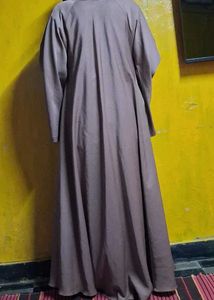 Elegant Abaya with Floral Detail