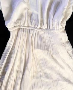 White Sundress midi dress❤️🦋🎀