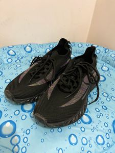 Calcetto sports shoes