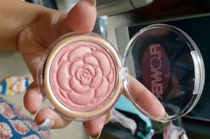 FLOWER BEAUTY POT BLUSH