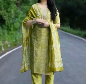 Women Cotton Kurti Pant Dupatta Set