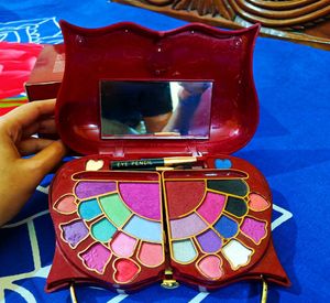 Makeup Box